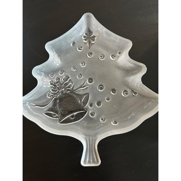 Christmas Candy Dish Crystal Clear 7.5" Frosted Christmas Tree Plate Decor - Picture 5 of 6